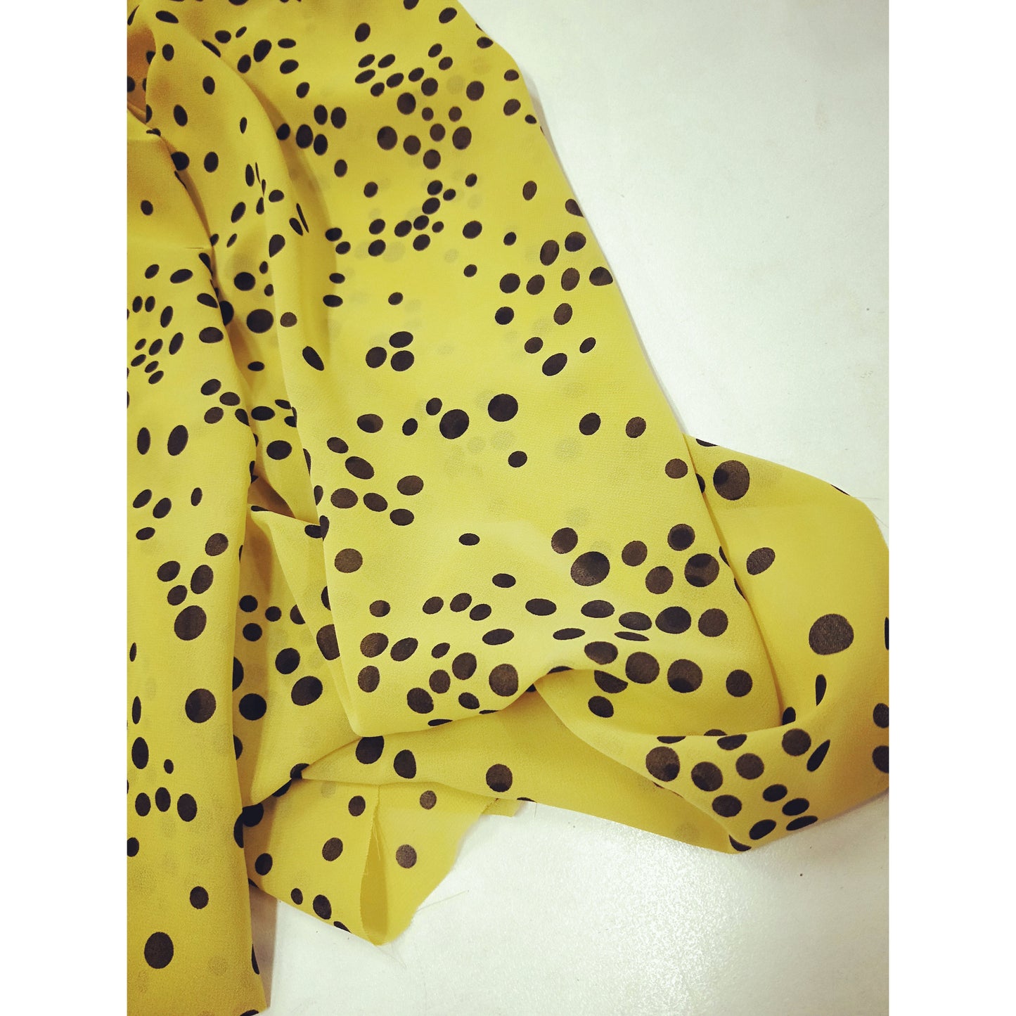 Polka dot chiffon - 1.50mtrs