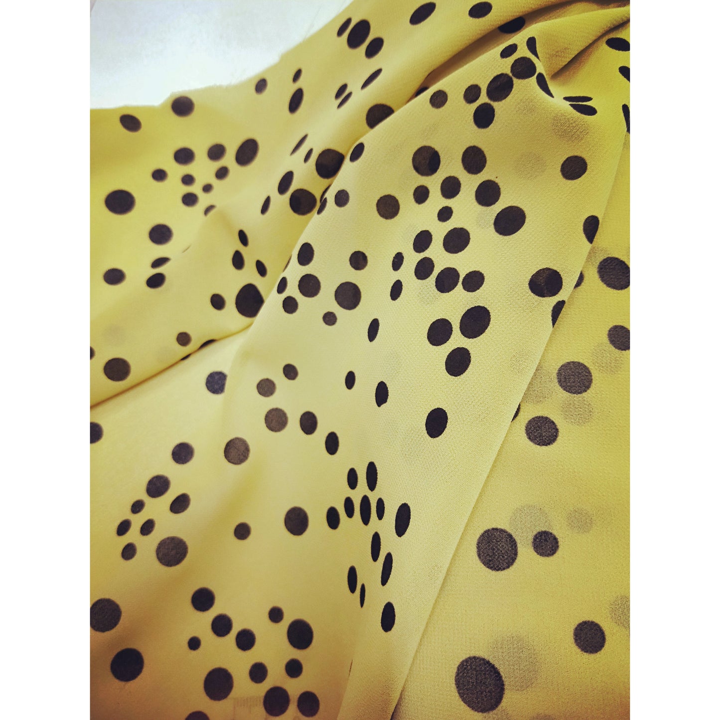 Polka dot chiffon - 1.50mtrs