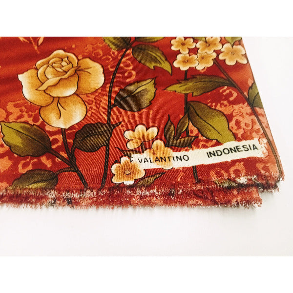 Floral printed woven fabric - 2.50mtrs