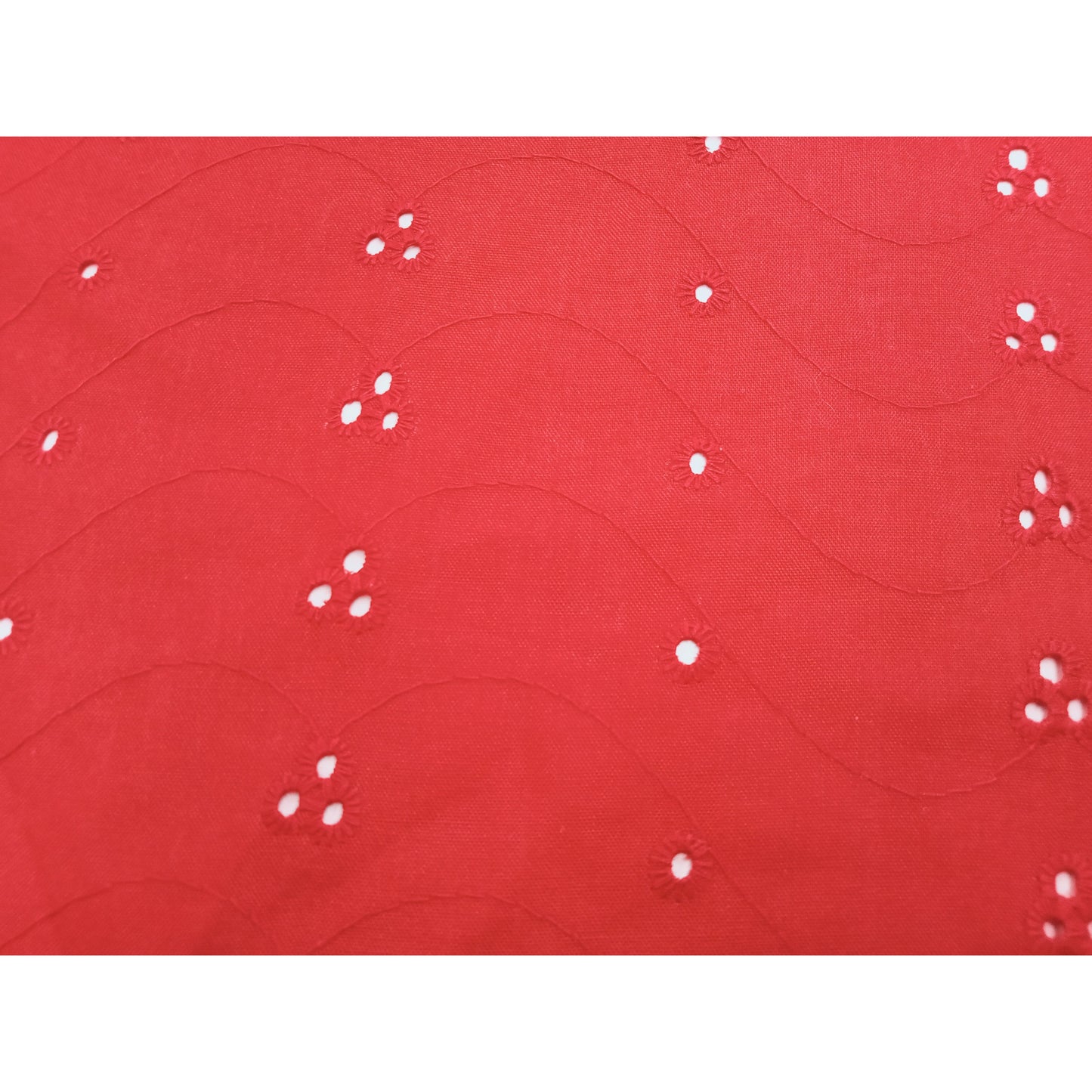 Broderie englaise