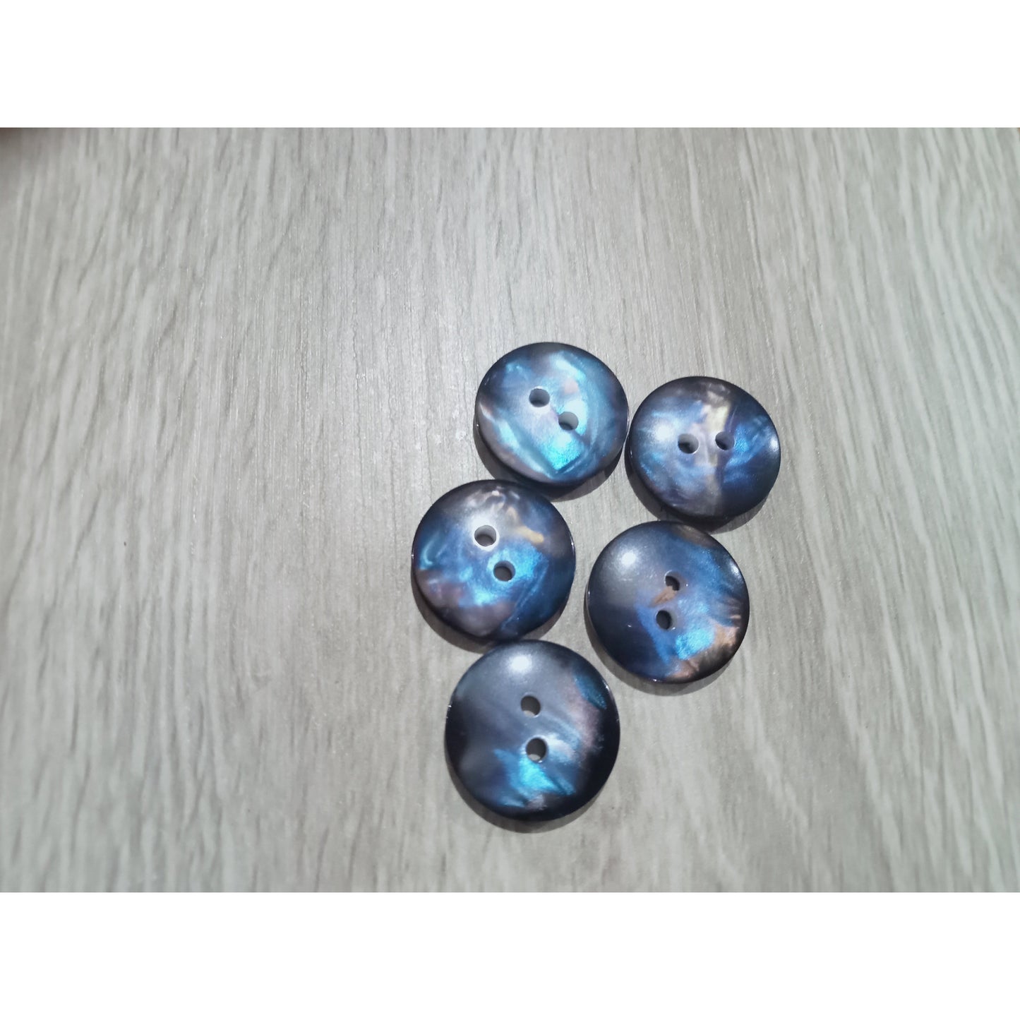 Iridescent buttons -5