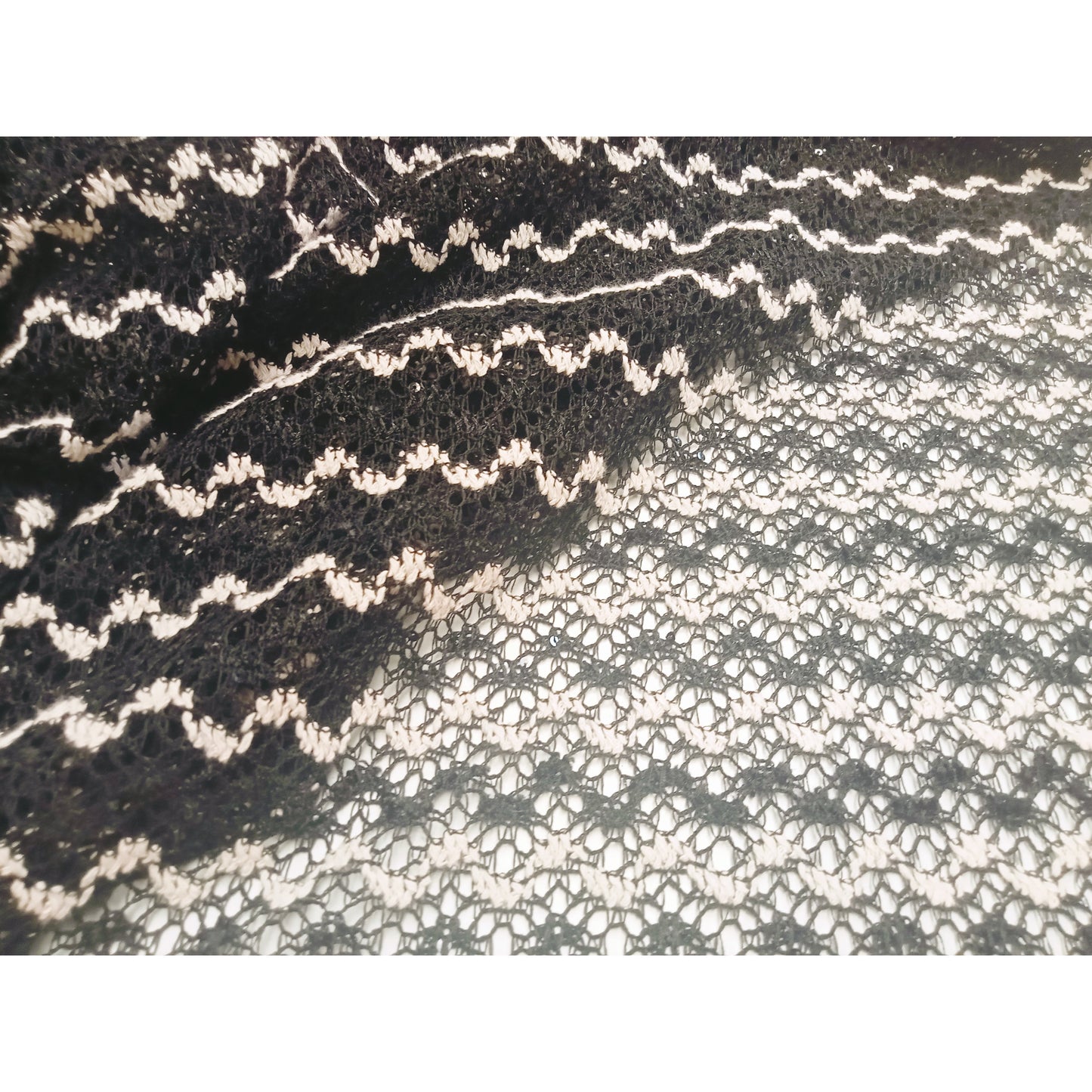 Kiki - stretch sequin lace