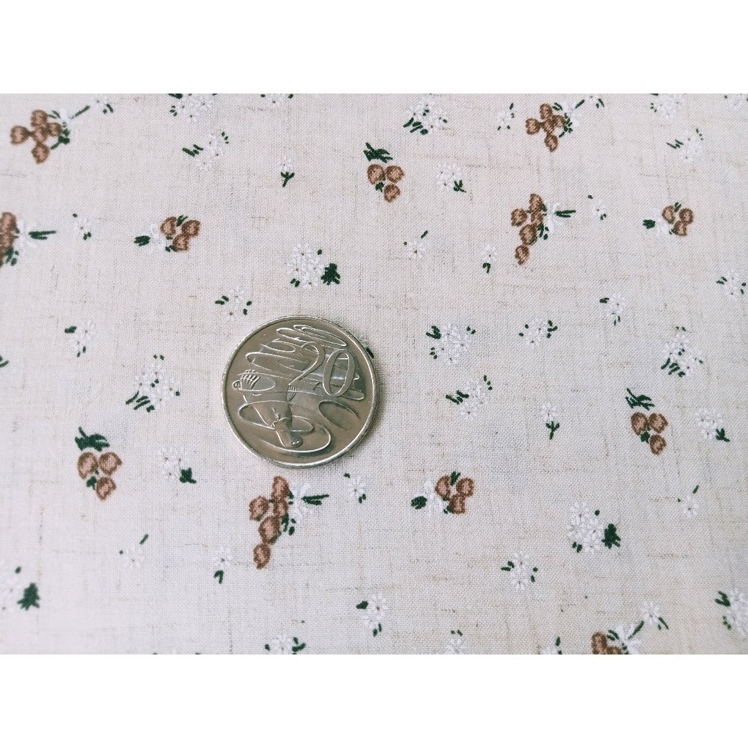 Daisy - Floral printed woven linen fabric