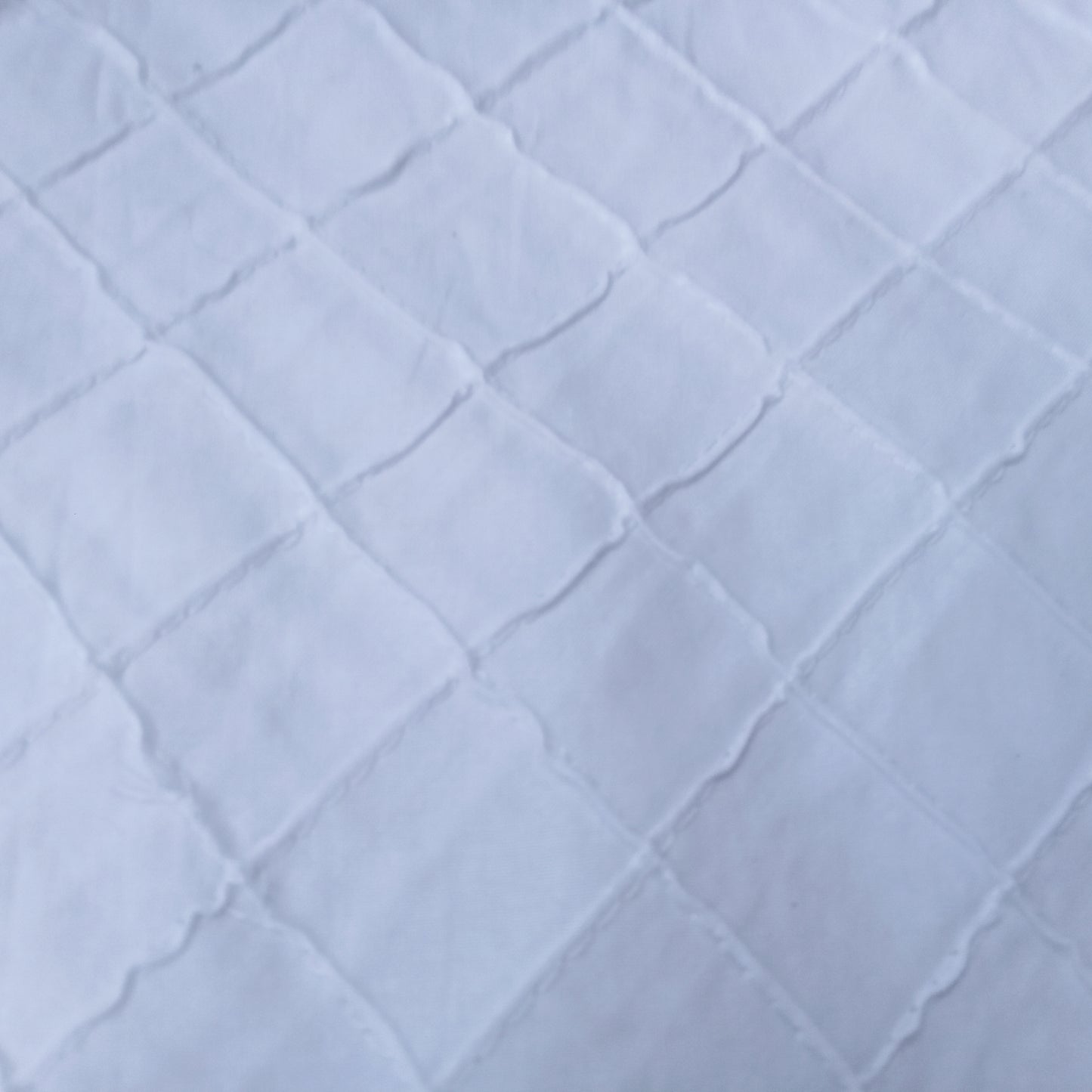 Priscilla - diagonal pintucks - sold by 1/2mtr
