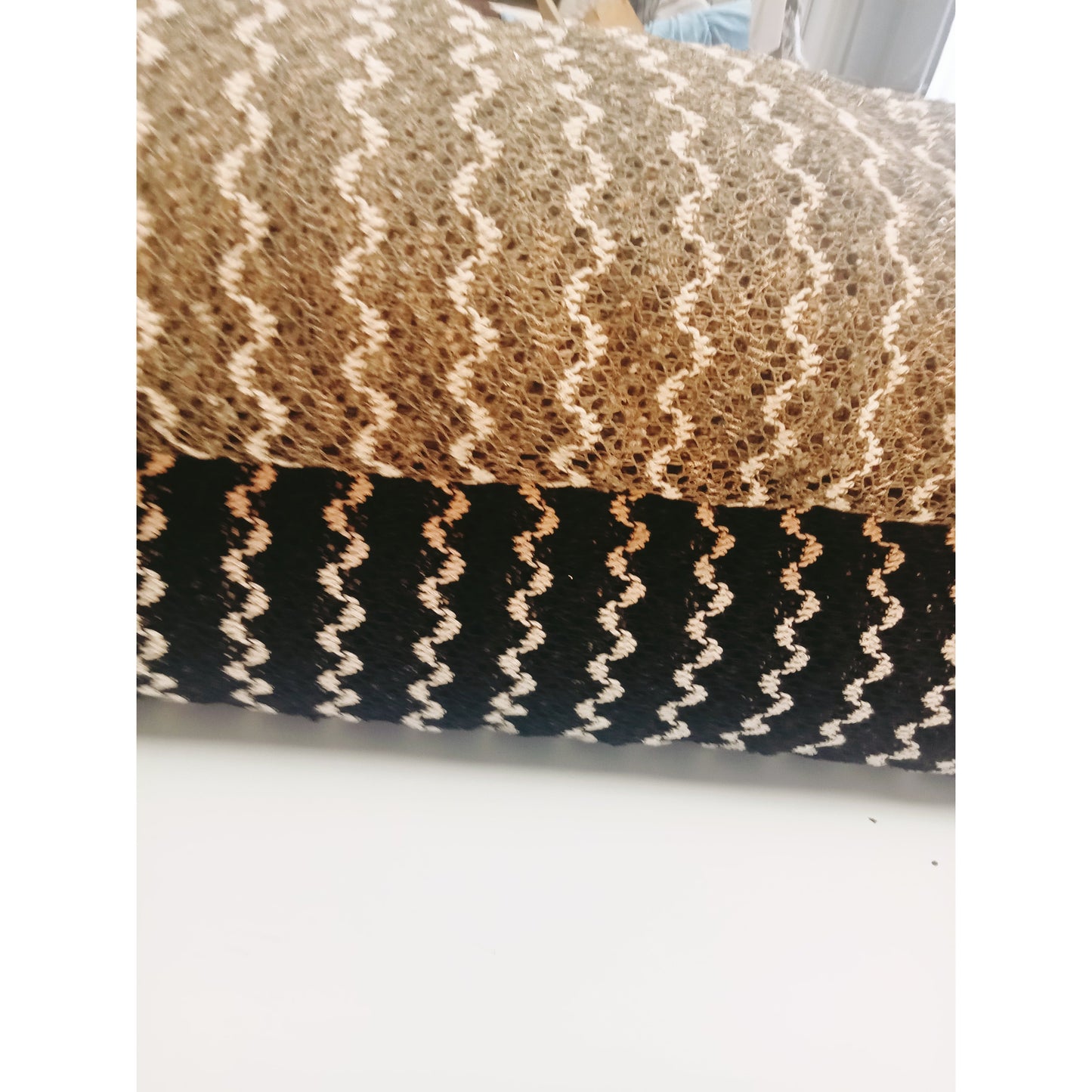 Kiki - stretch sequin lace