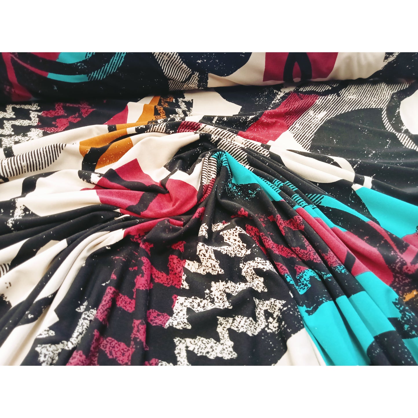 Circles - double brushed polyester/spandex jersey