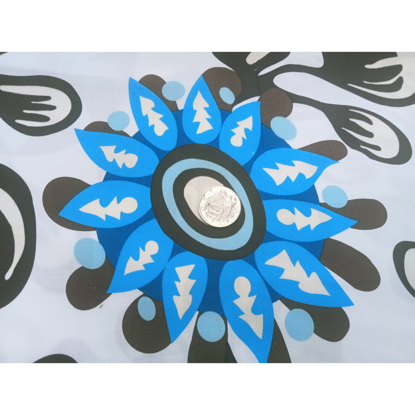 Hola floral printed stretch cotton fabric. 2mtrs