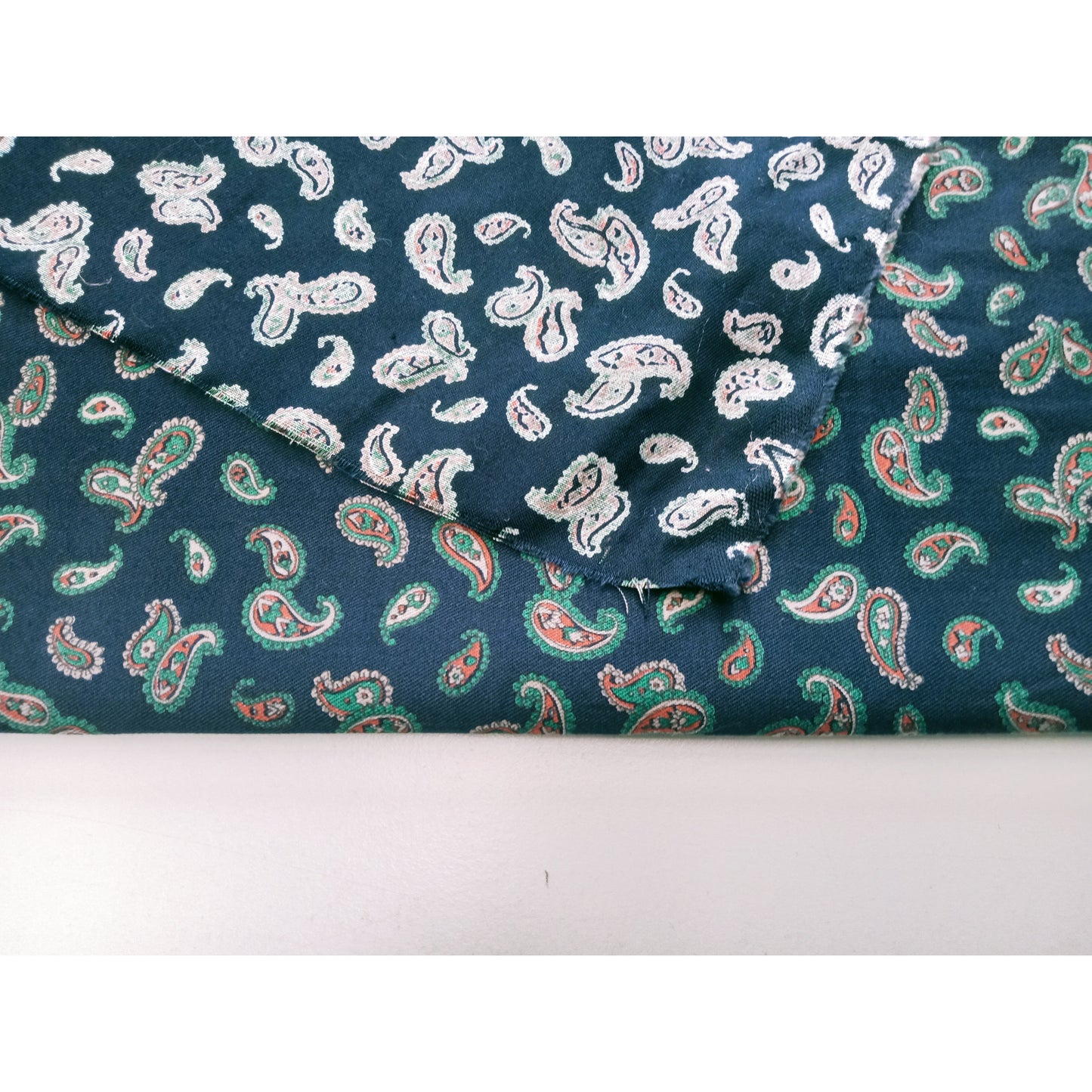 Jasmine - Paisley printed cotton drill