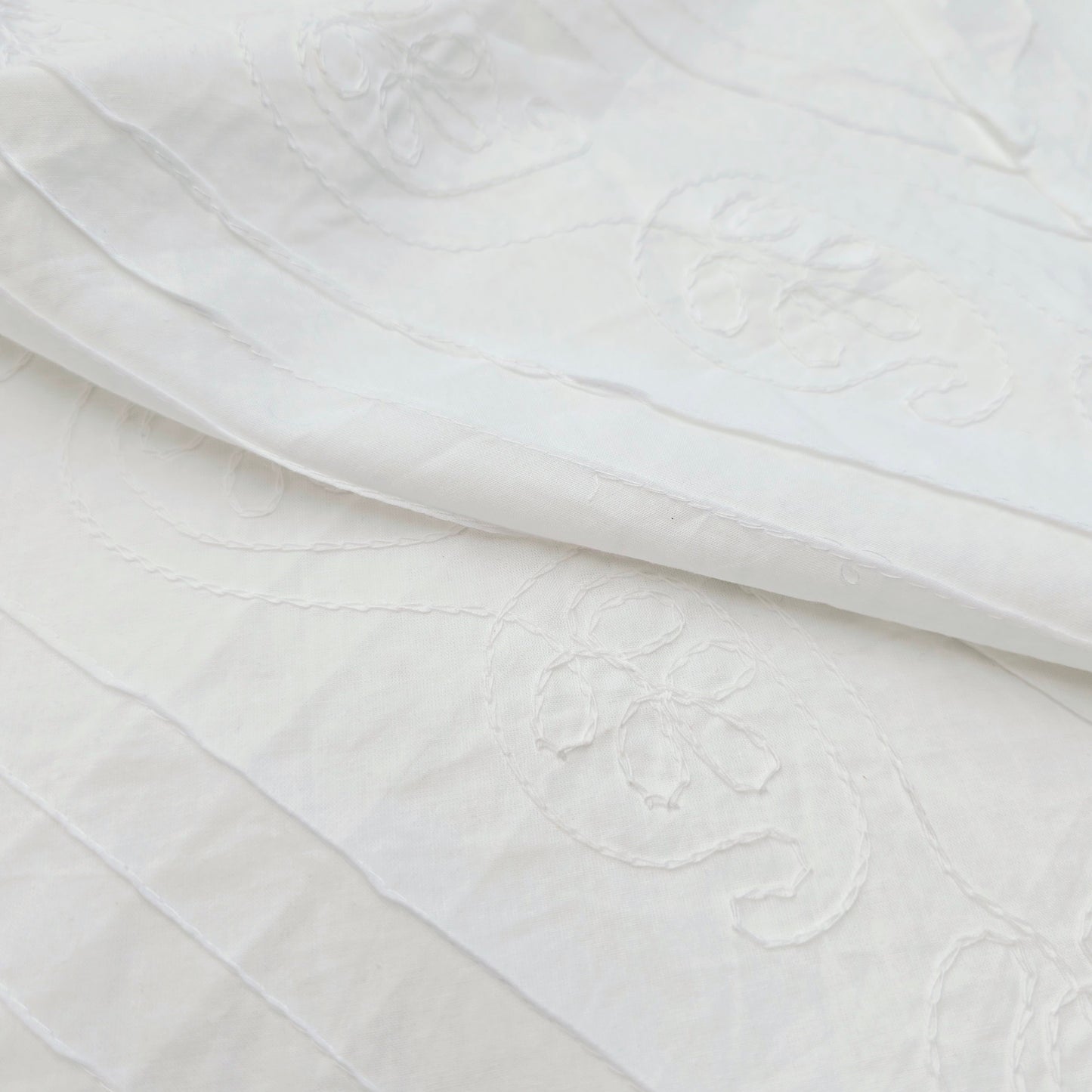 Embroidered woven cotton voile - 1.50mtrs