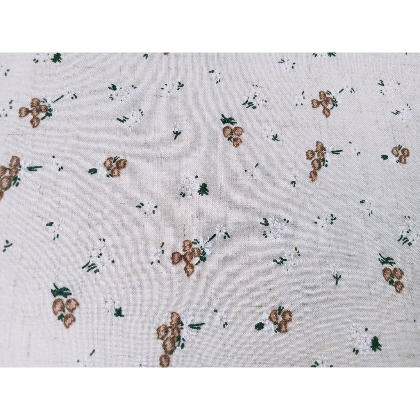 Daisy - Floral printed woven linen fabric