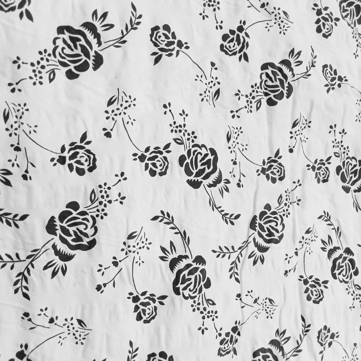 Black & white floral printed fabric - 2mtrs