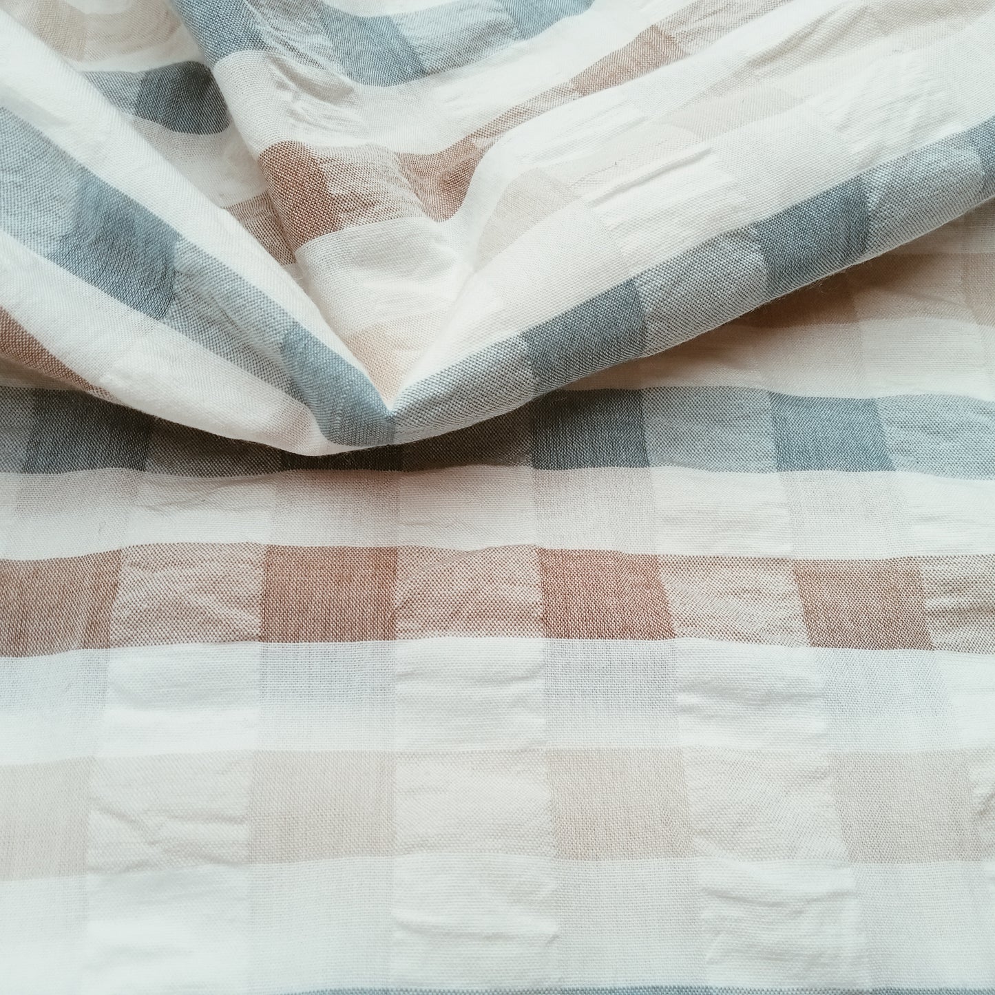 Striped seersucker cotton fabric - 3mtrs